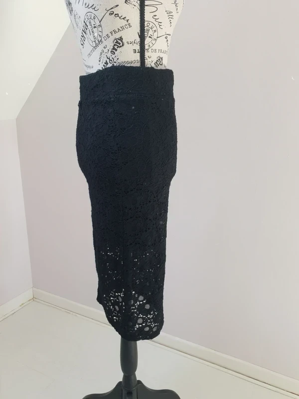 ❤️ Black mid-length skirt with crochet effect – Stradivarius – Size S – Good condition – photo 5